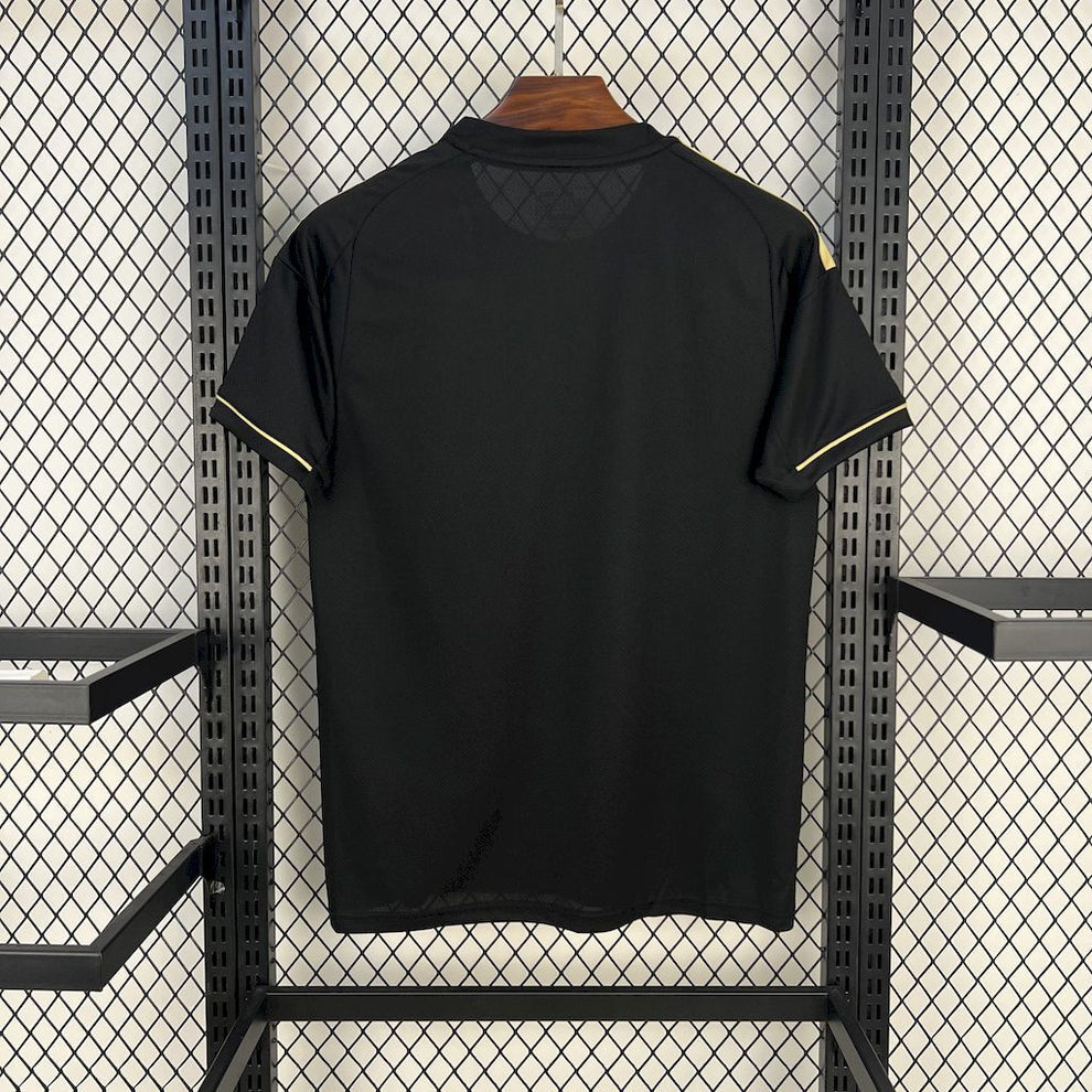 Liverpool 25/26 Black Gold Special Edition Kit