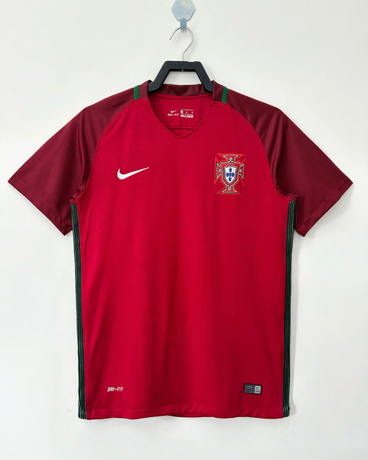 Equipación de Portugal 2016