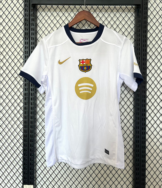 Barcelona White Special Edition Kit