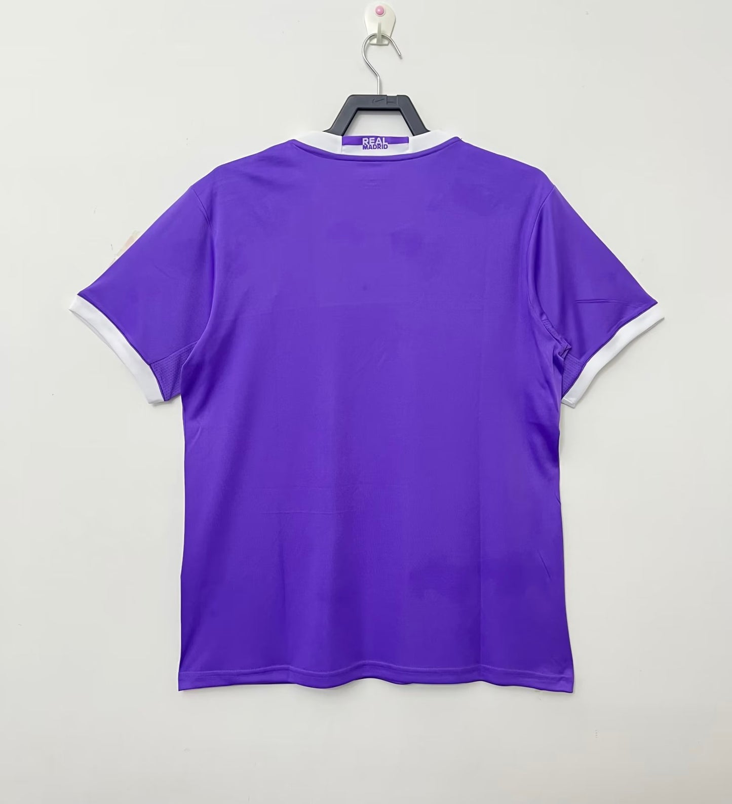 Real Madrid 2016-2017 Kit